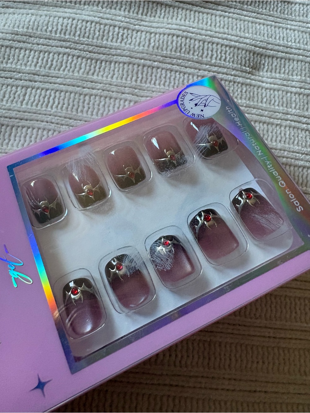 Jofay Fashion Press-On Nails Set in Mauve with Red and Gold Accent